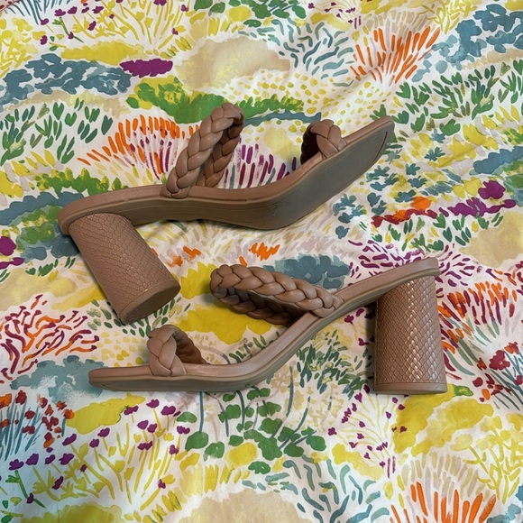 Dolce Vita Nairi Braided Block Wide Heel Sandals #273 - Picture 3 of 4